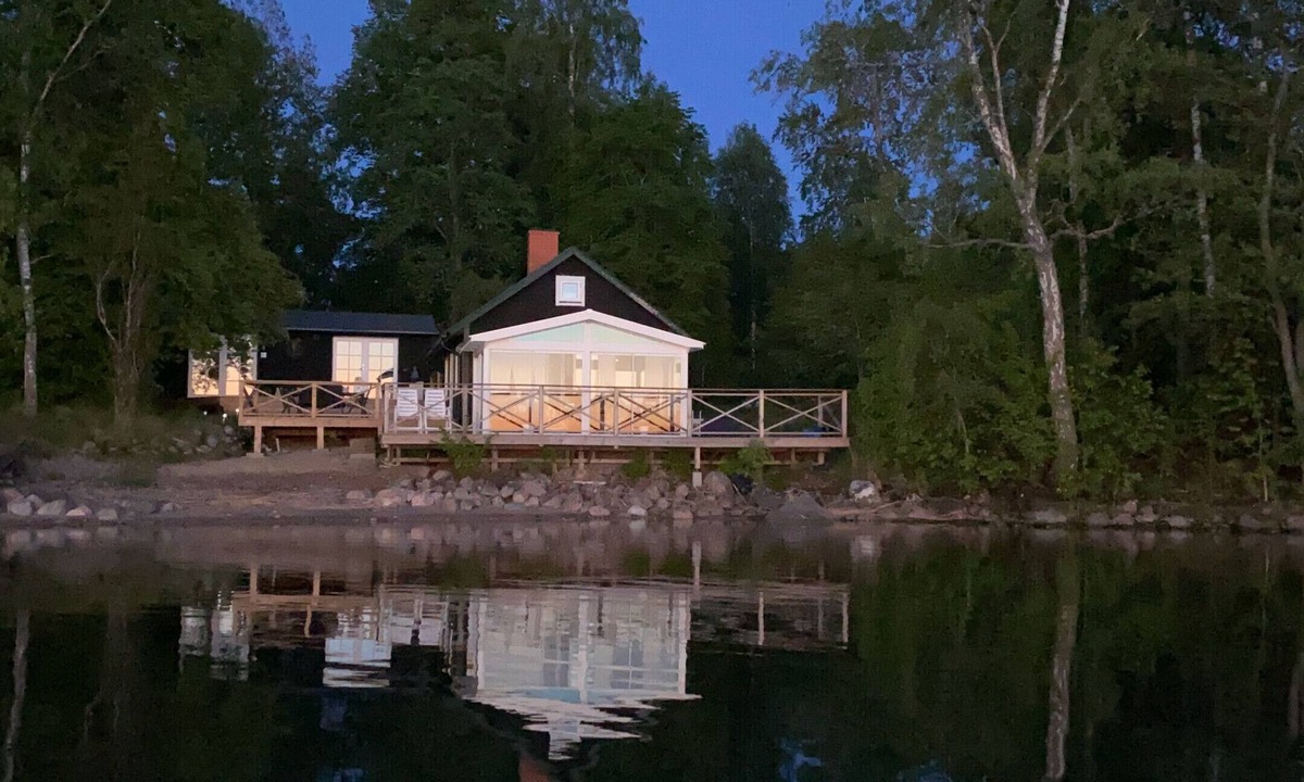 Nashulta House | Cabin directly by the lake with its own bathing area
