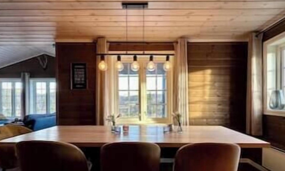 Fla Municipality House | Cabin in magnificent landscape and hot tub inside