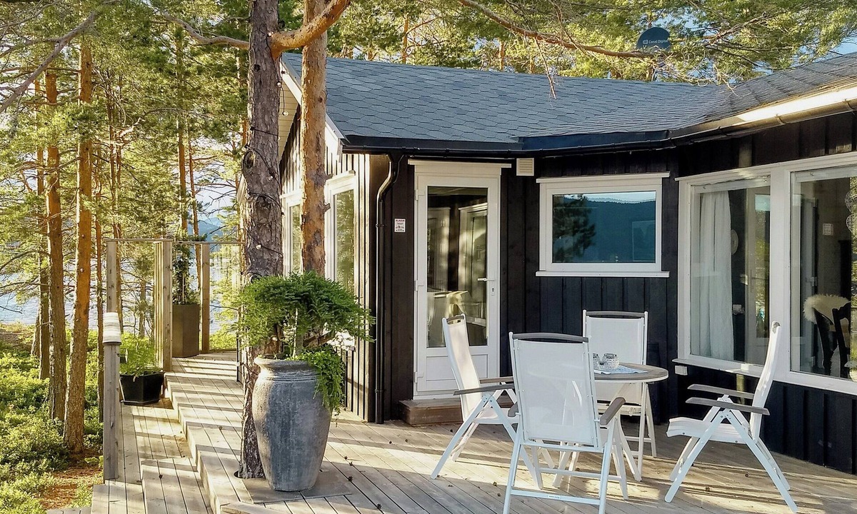 Nissedal House | Cabin with a fantastic location by Nisser