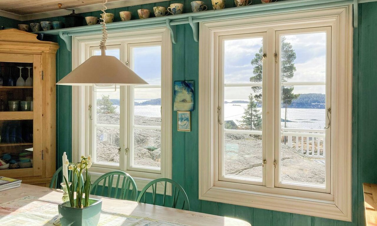 Risor House | Cabin with sea view near Risør