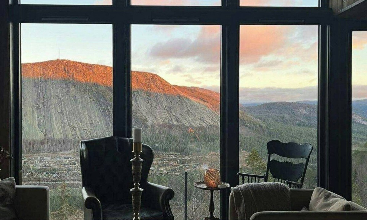 Valle House | Cabin with ski in/out and view of Løefjell