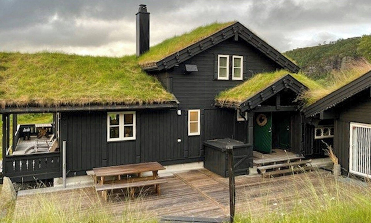 Sirdal House | Cabin with views of river and mountains