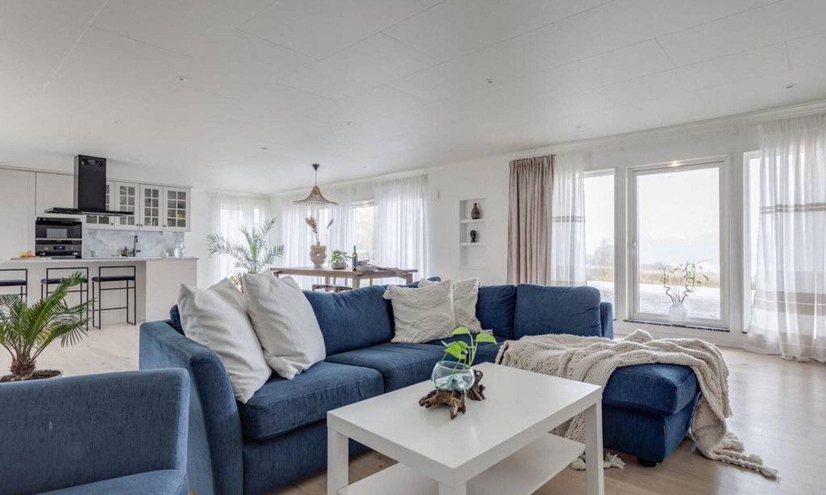 Halanda Villa | Captivating 3-bed Villa in Halanda With Lake View