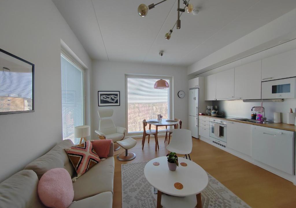 Vantaa Apartment | Casa di Sanna with Sauna & free parking