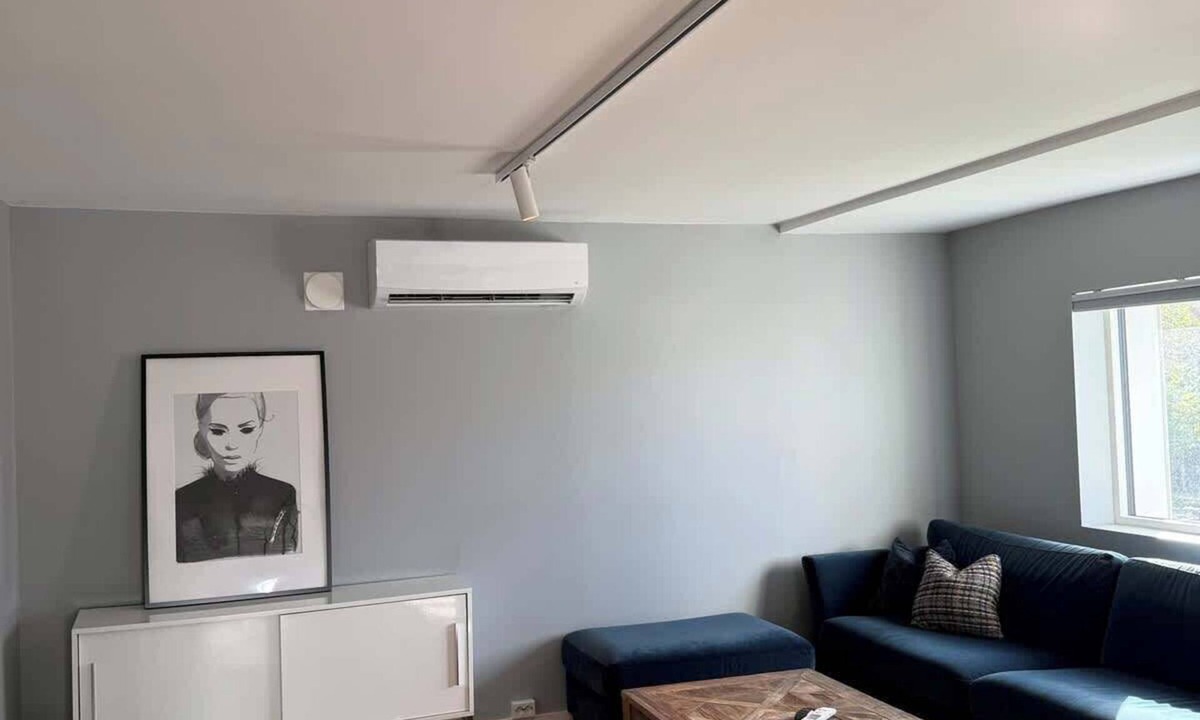 Haugesund Apartment | Central 2-Bedroom Apartment Free Parking & Wifi