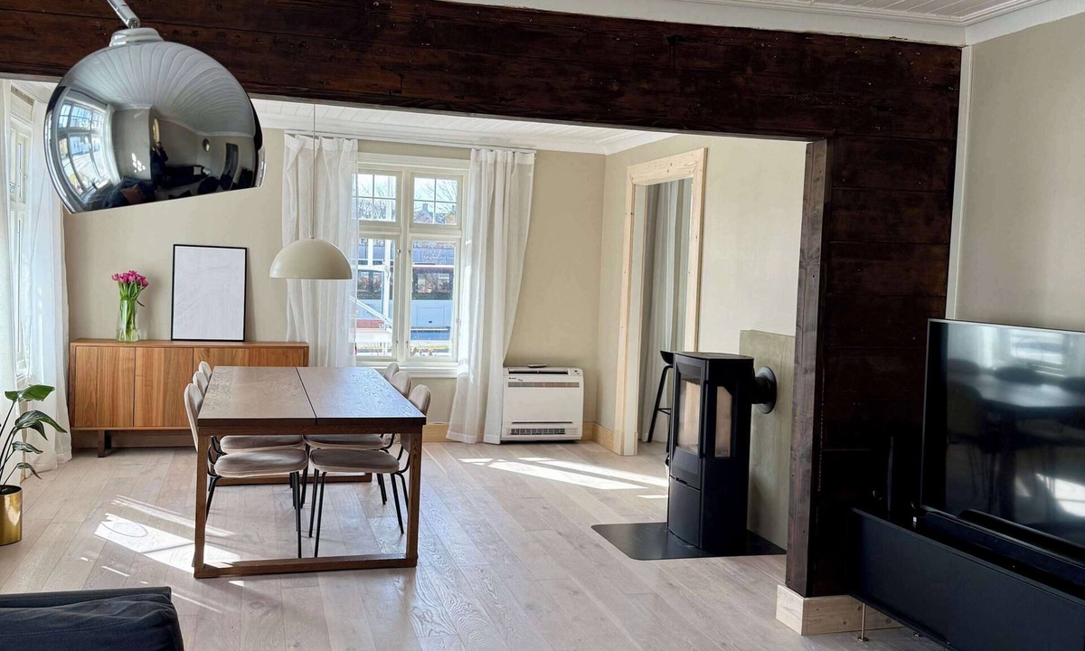 Haugesund House | Central 4-Bedroom Apartment Free Parking & Wifi