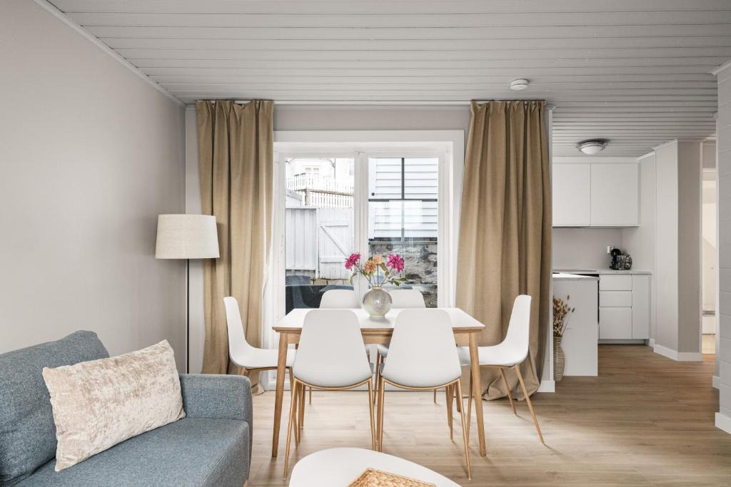 Bergenhus Apartment | Central Bergen - Stylish & Cozy