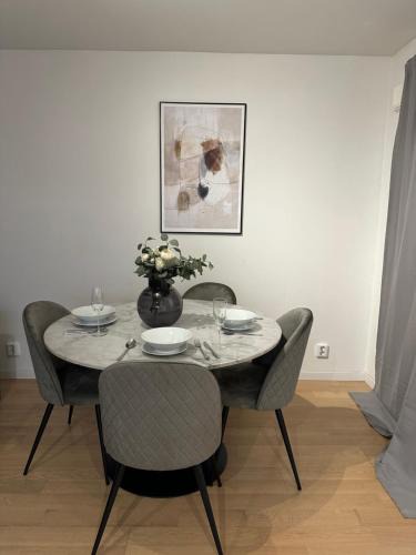 Appelviken Apartment | Central City Apartment B