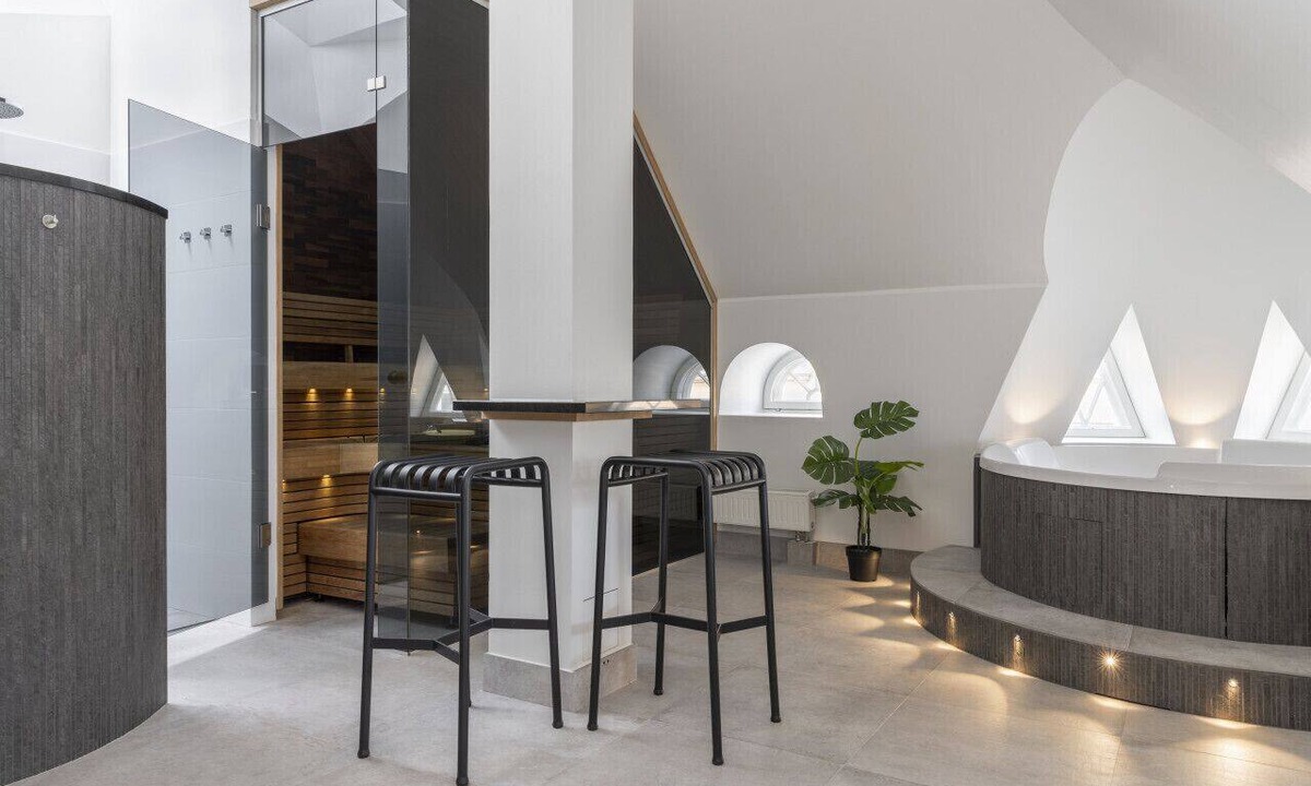 Etu-Toolo Apartment | Central penthouse w/sauna & jacuzzi for 11 people