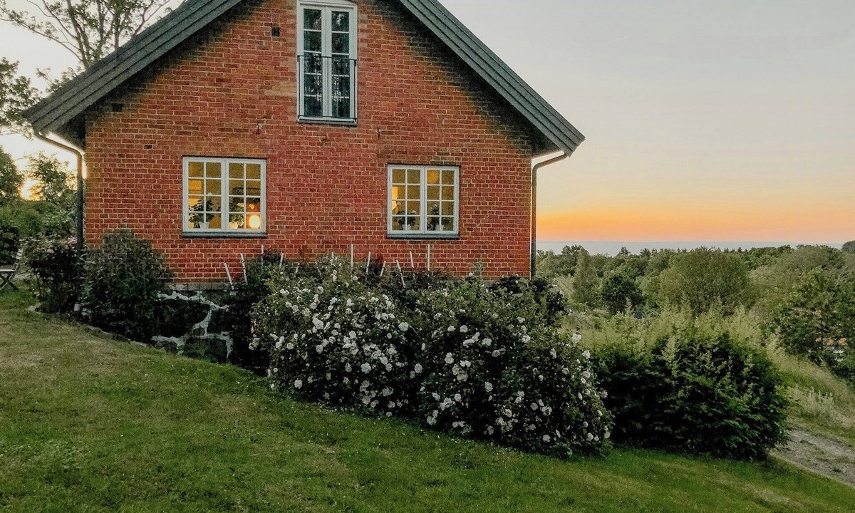 Kivik House | Century-old house with sea views in Södra Mellby