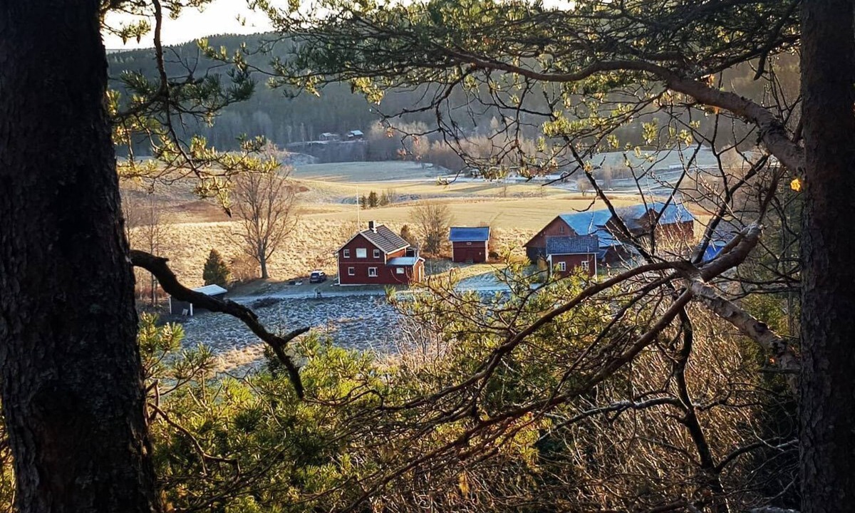 Arjang Bed & Breakfast | Charming B&B mixed farm with an unique, cozy cottages with a fantastic view.