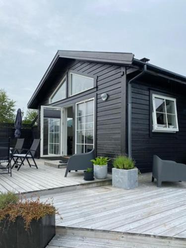 Gulen House | Charming Cabin With Archipelago Views In Sogn