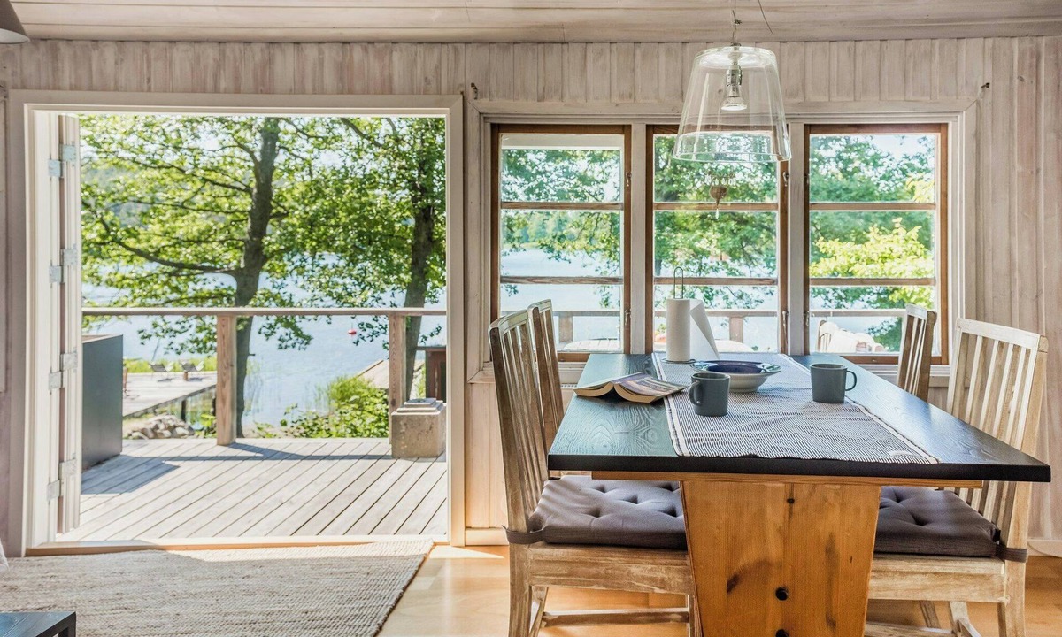Varmdo House | Charming cabin with sea view in nice surroundings
