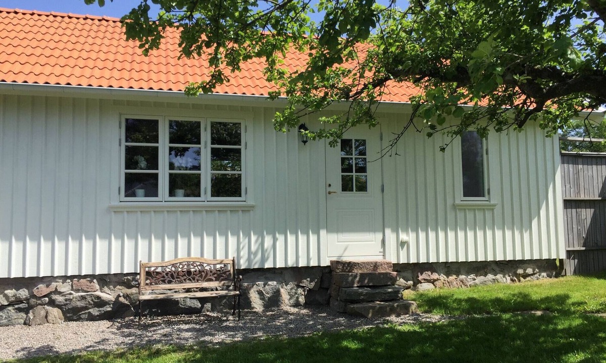 Hoviksnas House | Charming cottage in Höviksnäs just 500m from the sea | SE09116