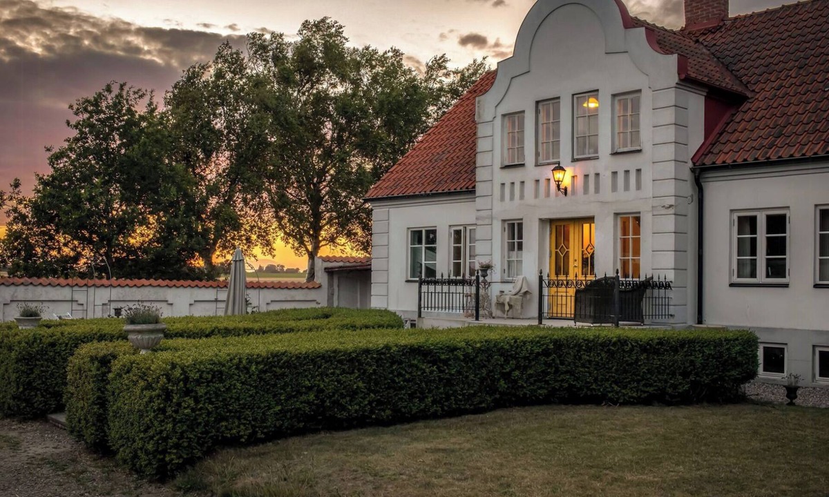 Loderup House | Charming farmhouse with open spaces near Österlen