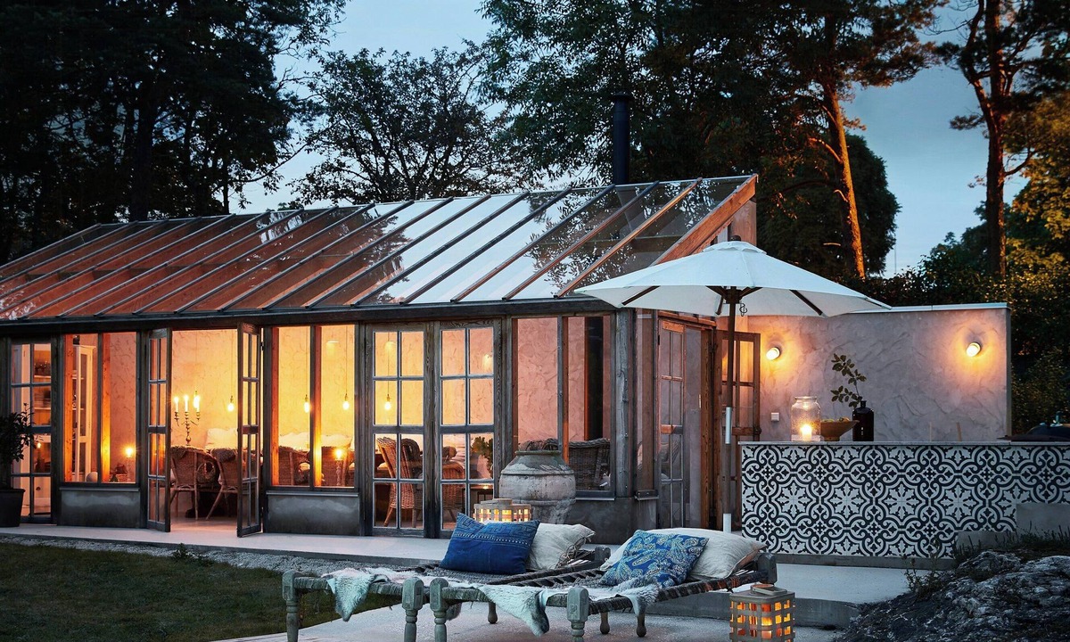 Ljugarn House | Charming farmhouse with pool near Ljugarn's sea
