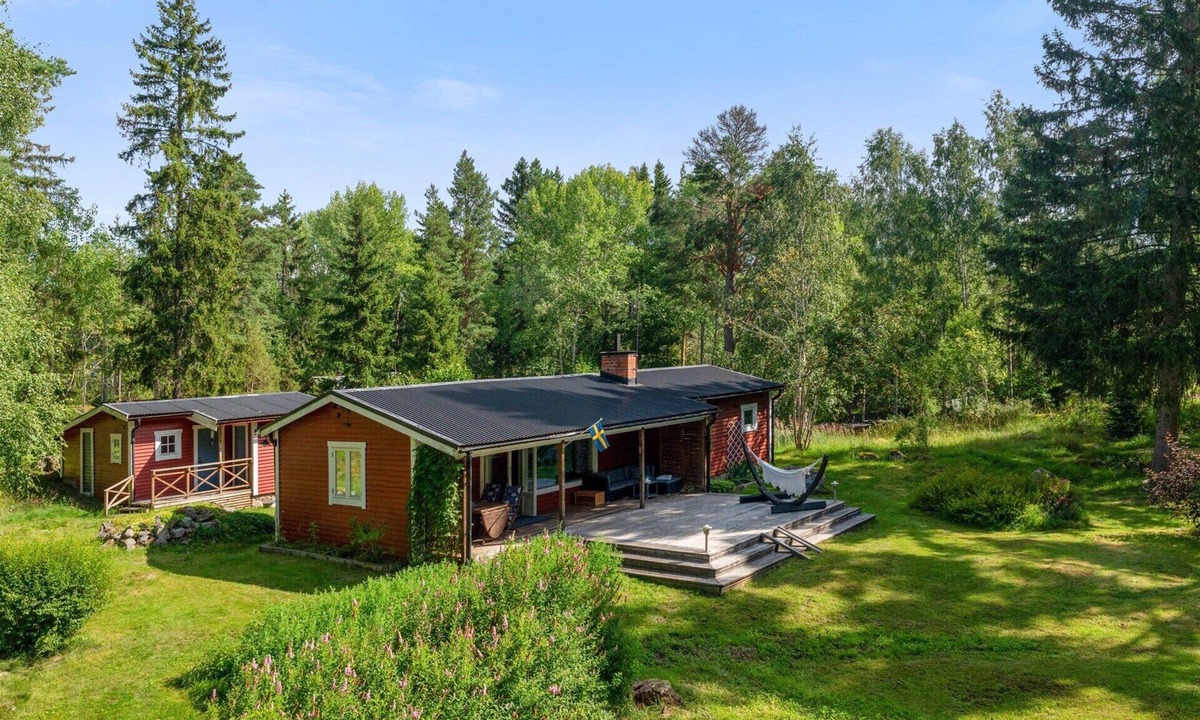 Herrang House | Charming Swedish Summer House in Roslagen - Nature, Peace and Space