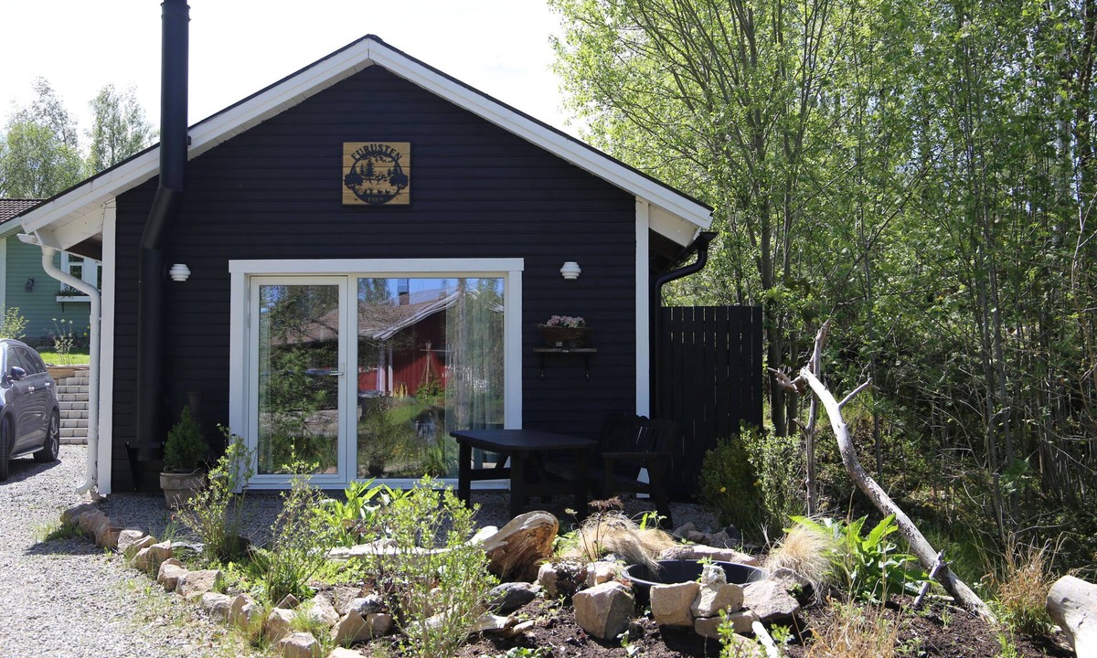 Fristad Cottage | Charming tiny house: High-quality furnishings and idyllic natural setting