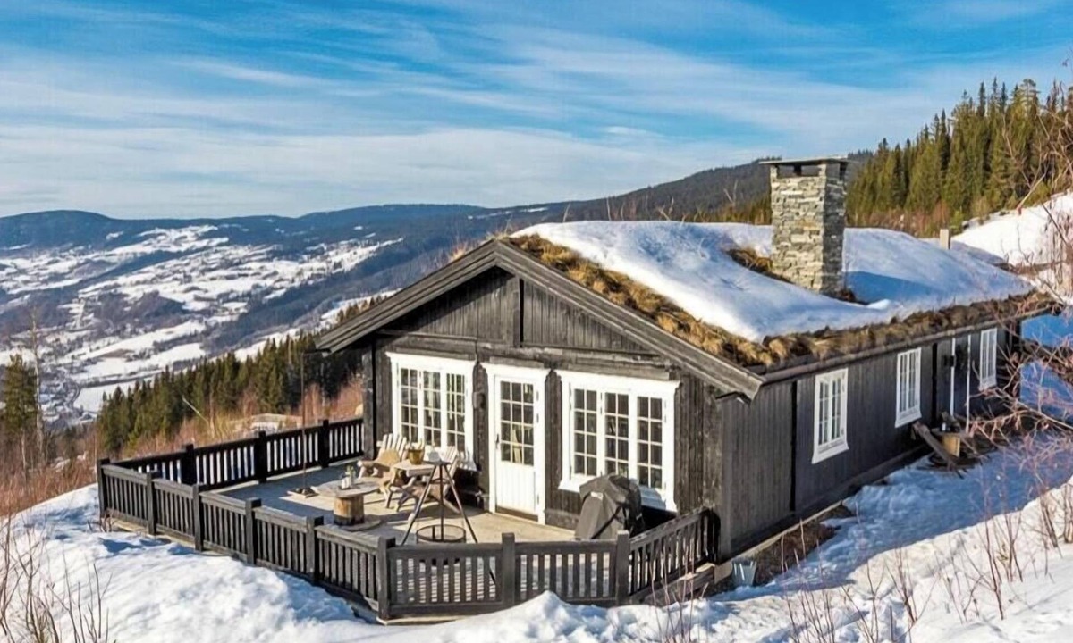 Hafjell House | Charming treehouse with view in Hafjell