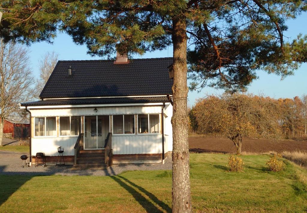 Trollhattan Municipality House | Charmy house with the nature just around the corner