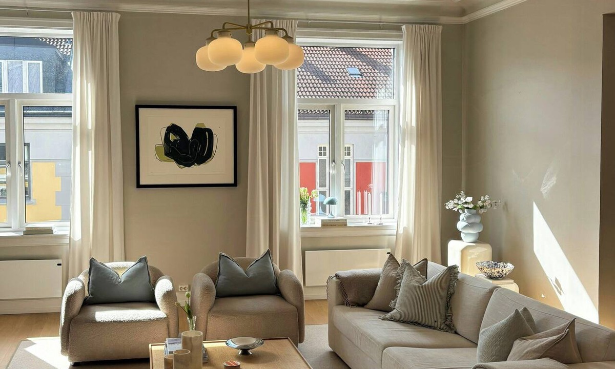 Majorstua Apartment | Classic flat with stucco on Majorstuen