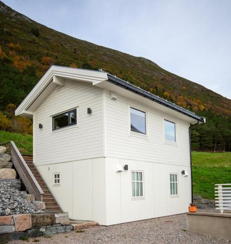 Giske House | Coastal house on Godøya, boat, electric bikes and views included