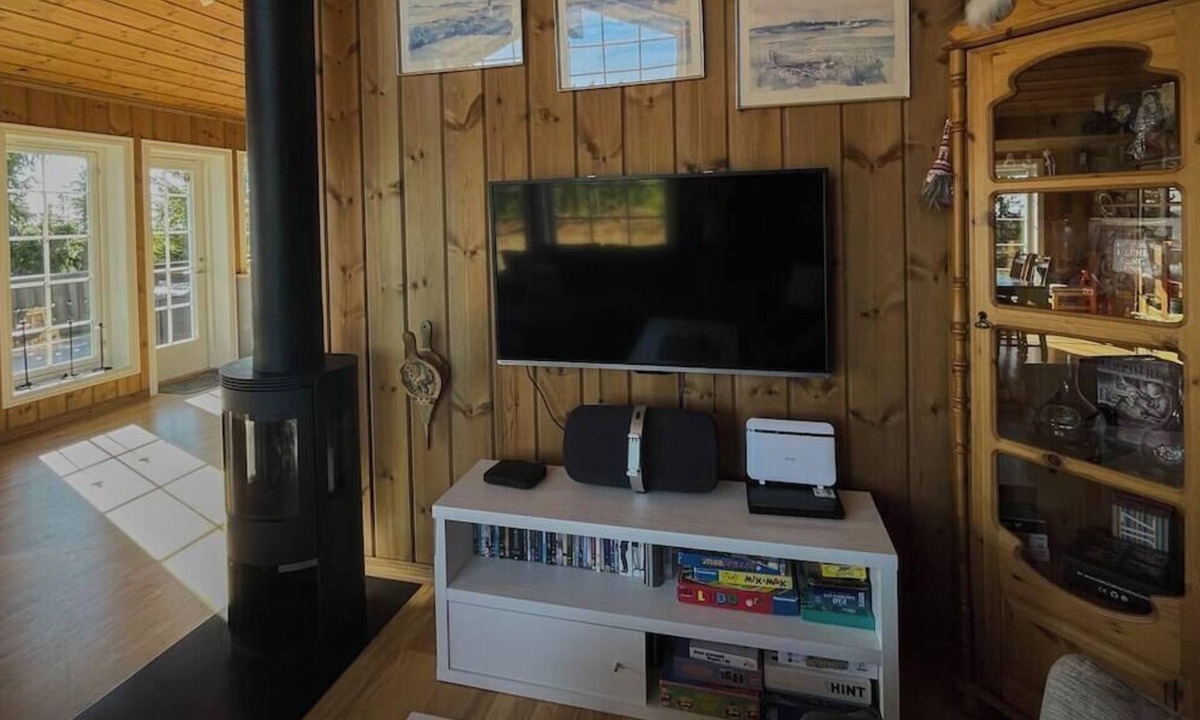 Ringsaker House | Comfortable cabin at Sjusjøen with sauna