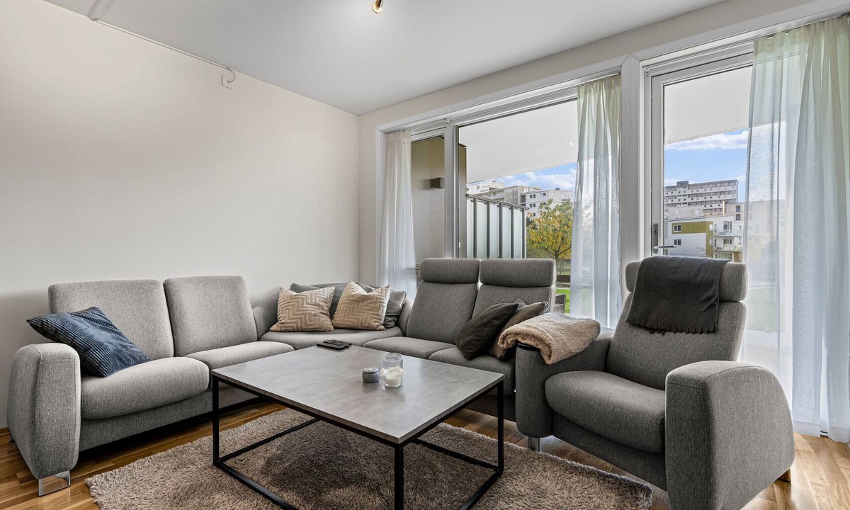 Arstad Apartment | Convenient Bergen Stay with Easy Transport Connections