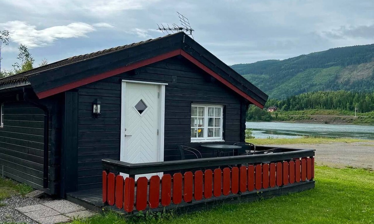 Tretten Cottage | Cosy Camping Cabin no. 12 in Øyer