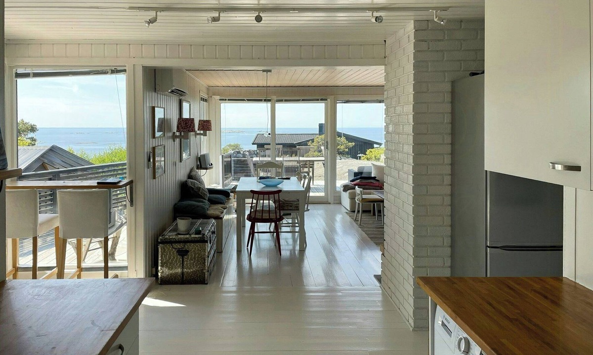 Larvik House | Cottage between Svenner and Tvistein lighthouses