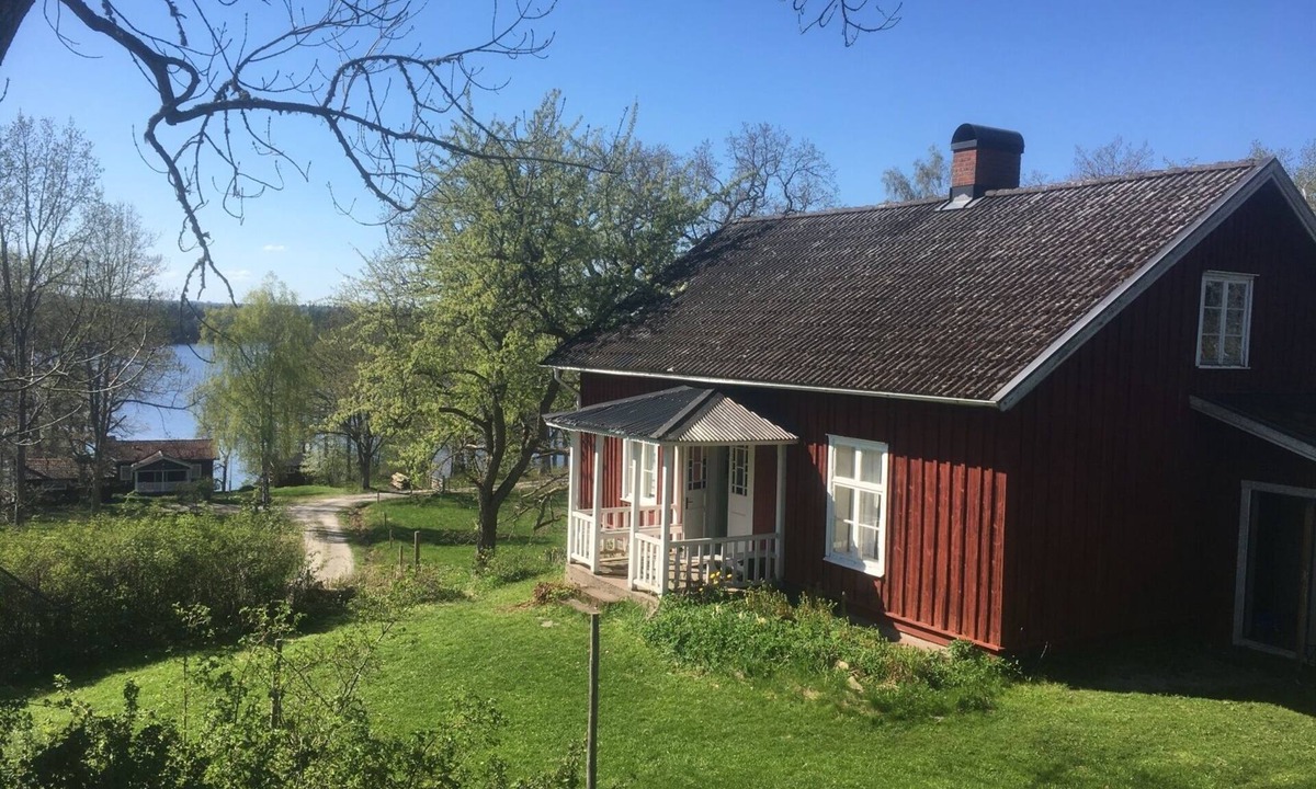 Kopmannebro House | Cottage on the banks of the Dalsland Canal