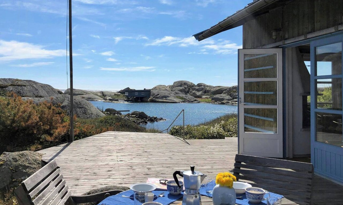 Larvik House | Cottage with beach access by Grunnesund