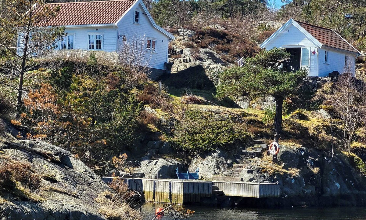Kvase House | Cottage with midnight sun by Kvåsefjorden