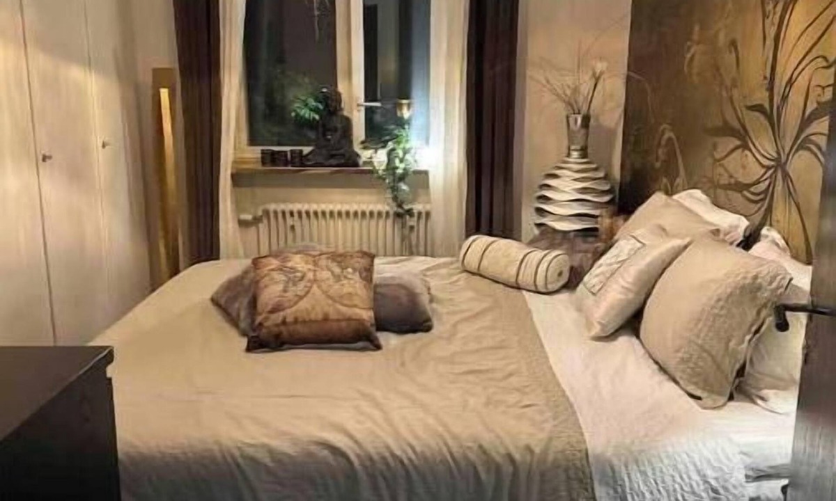 Vastberga Apartment | Cozy 1 Bedr,1 Livingr,1Kitchen,Bath+Tub balcony minutes fr the❤️Of Stockholm city