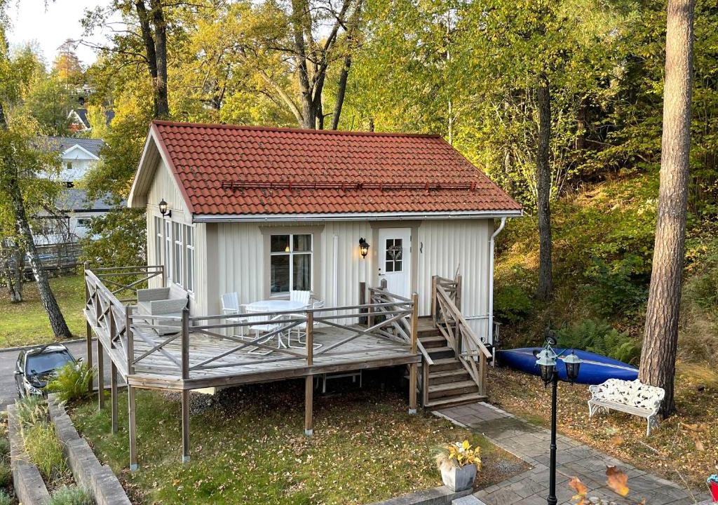 Tyreso Apartment | Cozy cabin, neighbour to lake & national park