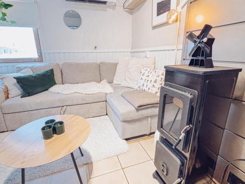 Rovaniemi Apartment | Cozy Cabin with Sauna, 8 min to Arctic Circle