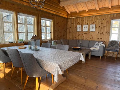 Oystre Slidre House | Cozy Cabin With Ski Trail Access