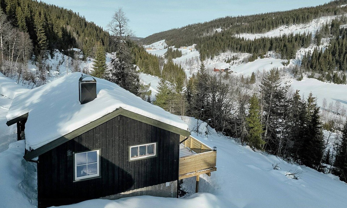 Etnedal House | Cozy cabin with warm designs in Etnedal