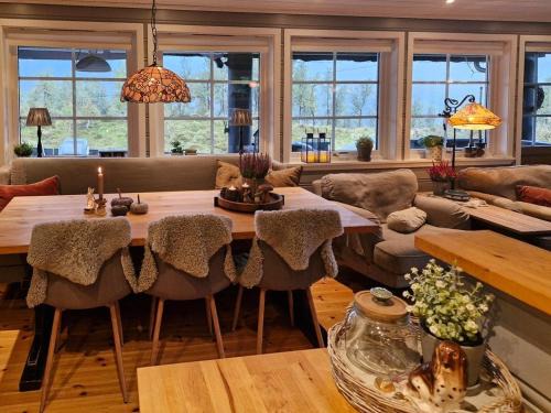 Evanger House | Cozy Family Cabin At Hamlagrø