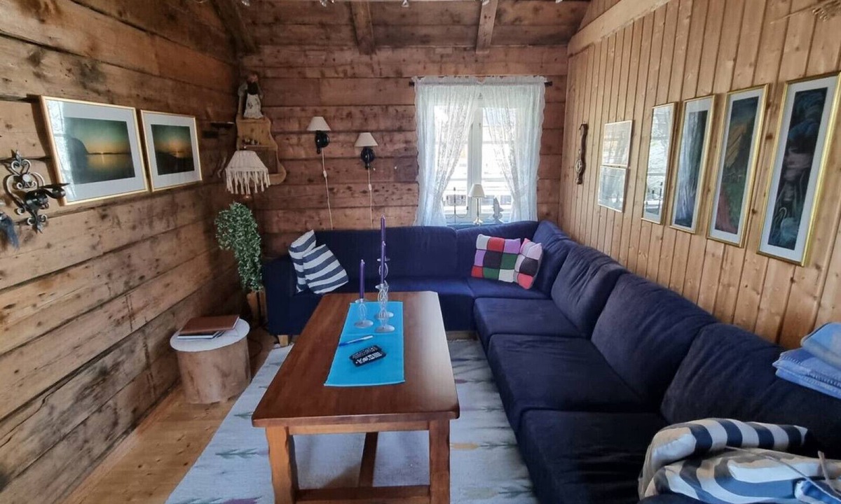 Moskenes Cottage | Cozy fisherman’s cabin in Tind