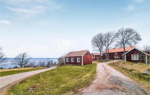 Odeshog House | Cozy Home In Ödeshög With Kitchen
