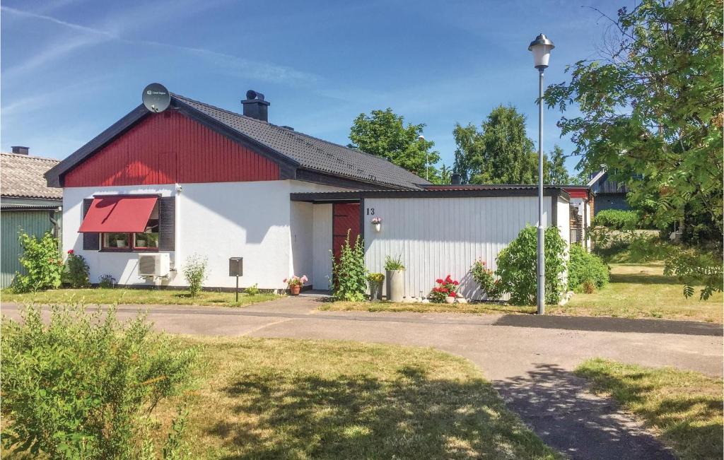 Borgholm House | Cozy Home In Borgholm With Wifi