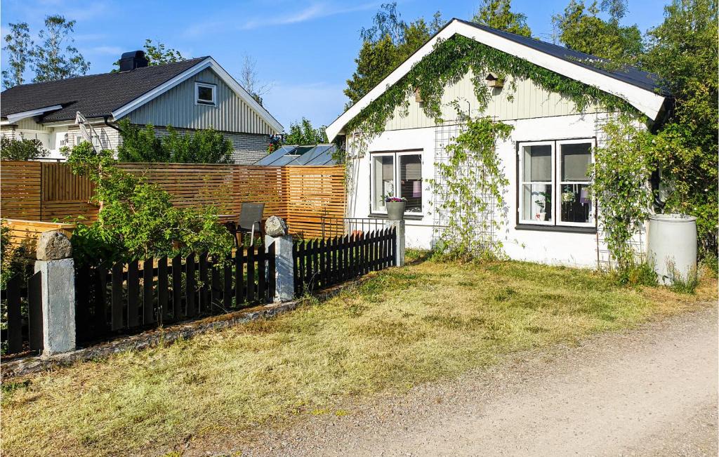 Farjestaden House | Cozy Home In Färjestaden With Wifi
