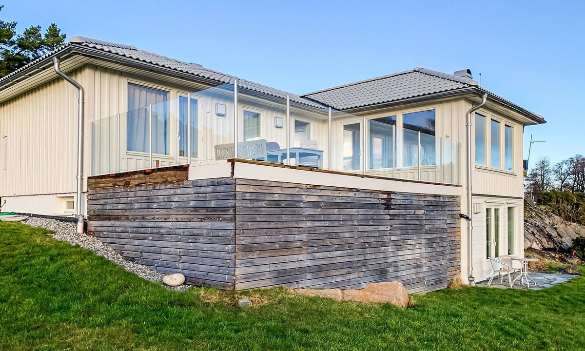 Fjallbacka House | Cozy home in Fjällbacka with kitchen