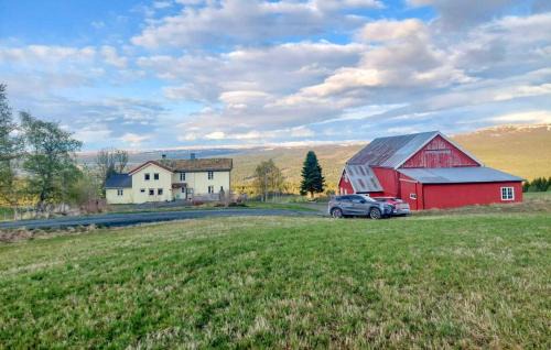Oppdal House | Cozy Home In Oppdal With House A Mountain View