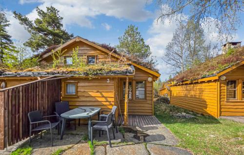 Tjørhom House | Cozy Home In Tjørhom With Sauna