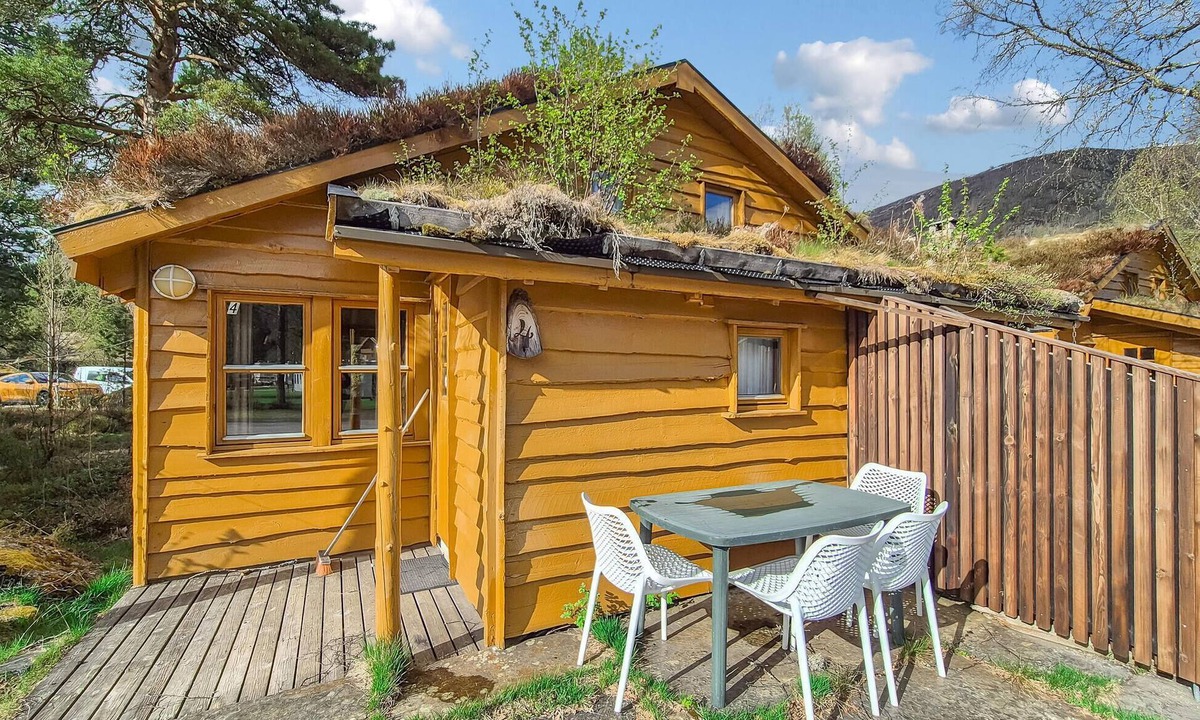 Tjørhom House | Cozy home in Tjørhom with sauna