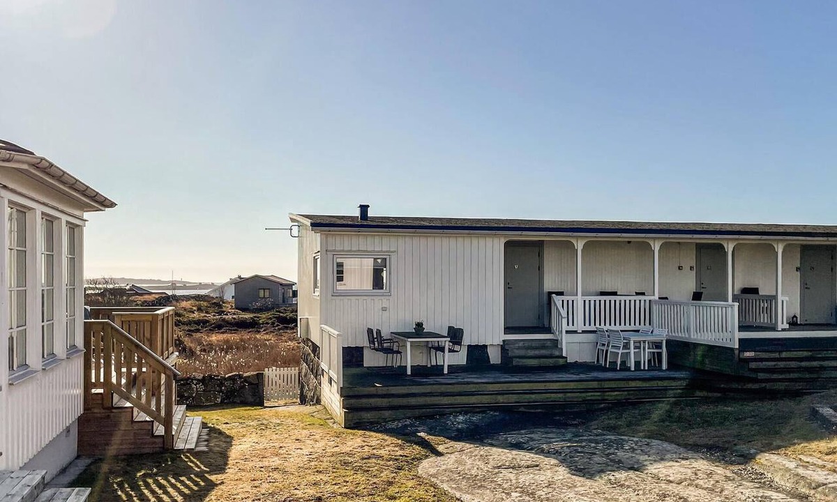 Varberg House | Cozy home in Varberg with house sea view