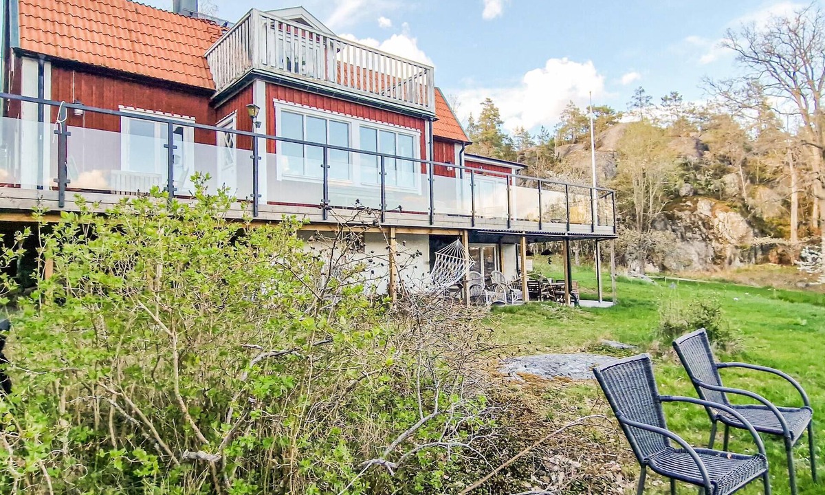 Varmdo House | Cozy home in Värmdö with sauna