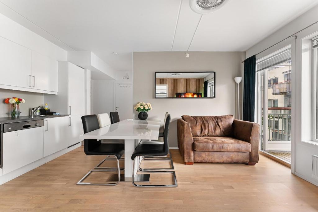 Gronland Apartment | Cozy, LUX, 3BR, Super central, Family apt
